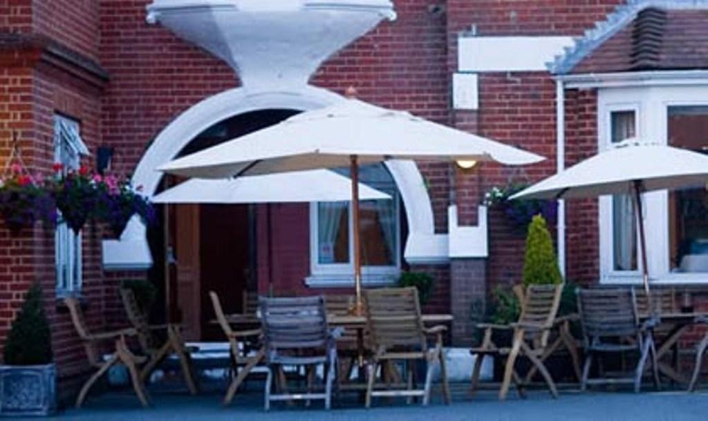 Hickstead Hotel Bolney Eksteriør billede